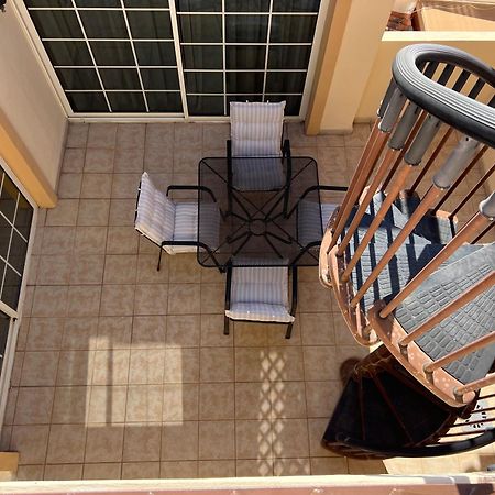 33 Pleasures Del Duque Apartment أذيخي المظهر الخارجي الصورة