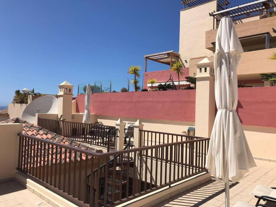 33 Pleasures Del Duque Apartment أذيخي المظهر الخارجي الصورة