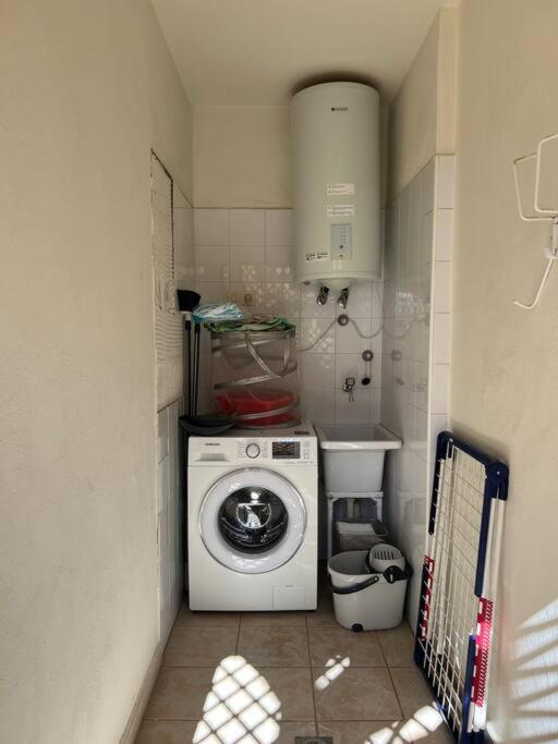33 Pleasures Del Duque Apartment أذيخي المظهر الخارجي الصورة